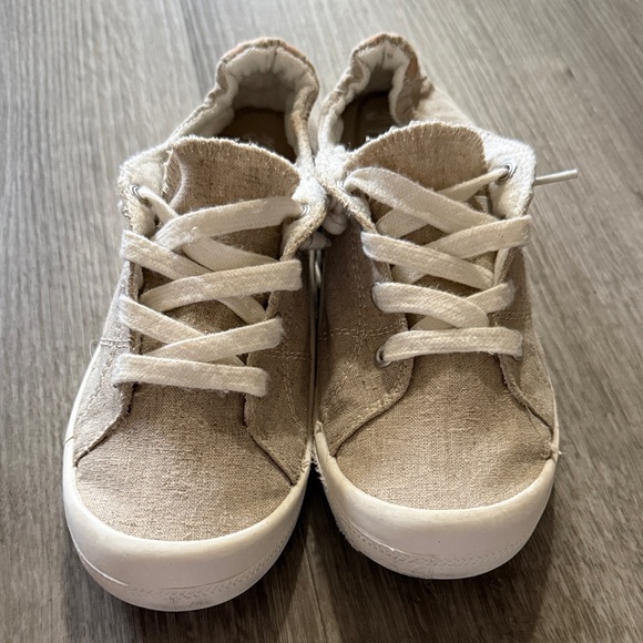 Casual Cavas Shoes - Beige - Picture 5 of 10